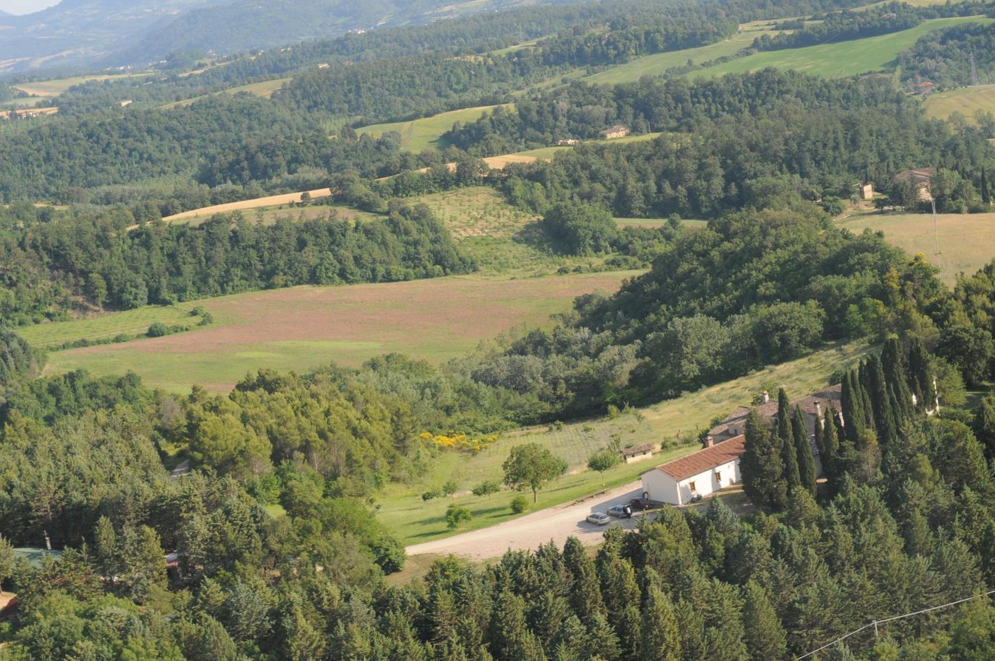 Agriturismo Monterosello 치타디카스텔로 외부 사진